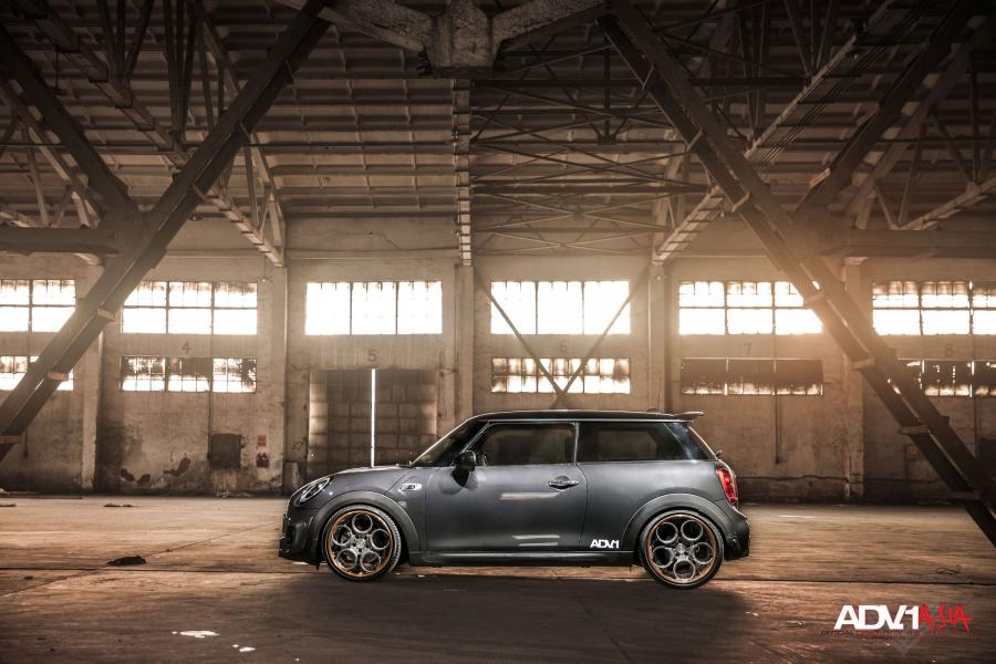  Mini Cooper S on ADV.1 Wheels (ADV05CTSCS) 2015 года  (фото 7 из 10)